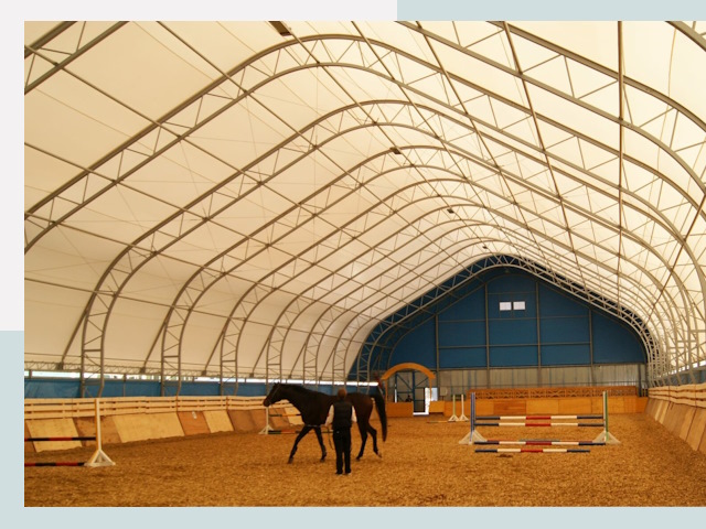 Строительство конных манежей в Новокуйбышевске